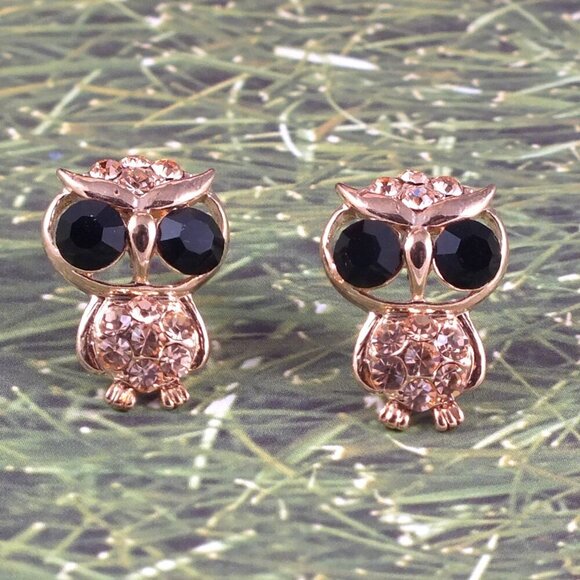 Gold Owl Small Earrings - Picture 4 of 6